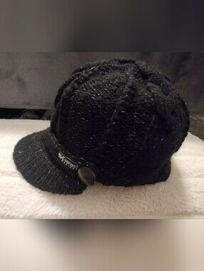 Black Knit Everest Designs Cap